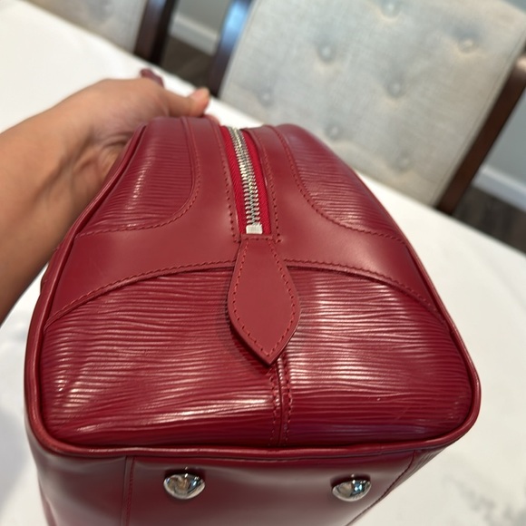 Authentic Louis Vuitton Montaigne Bowling Epi bag - Picture 5 of 16